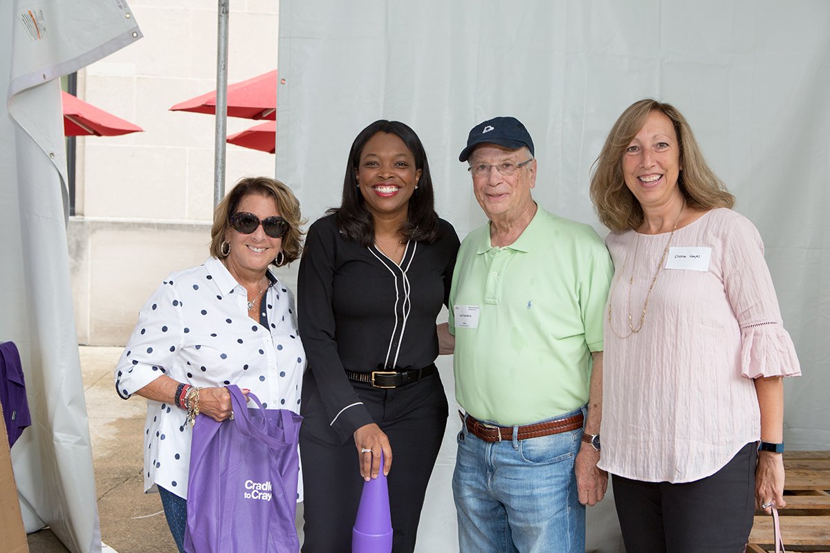 C2CChicago's tweet photo. Thanks to all of our #BackpackAThon2018 sponsors, our staff, our wonderful volunteers and our strength partners – we truly couldn’t have pulled off getting kids #ReadyforSchool without you!
Check out the exciting photos from last week: https://t.co/zH955gfRpp
#Chicago #CHI https://t.co/MHTg0EBSVy