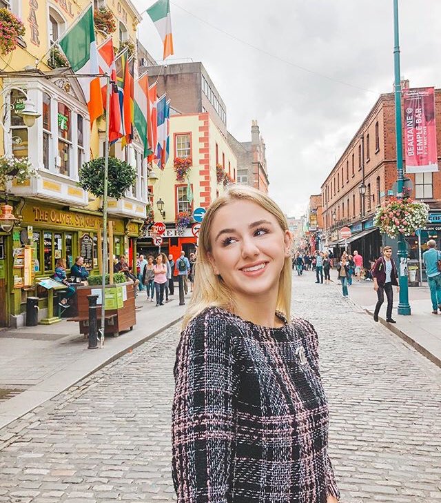 livssourpatch's tweet photo. our beautiful blondes are in Dublin ๐ฎ๐ช๐ for the #IrreplaceablesTour with @DanceMomJill22 & @Kk_Vertes
.
@ChloeLukasiak @ChristiLukasiak https://t.co/Evvx5zcLgU