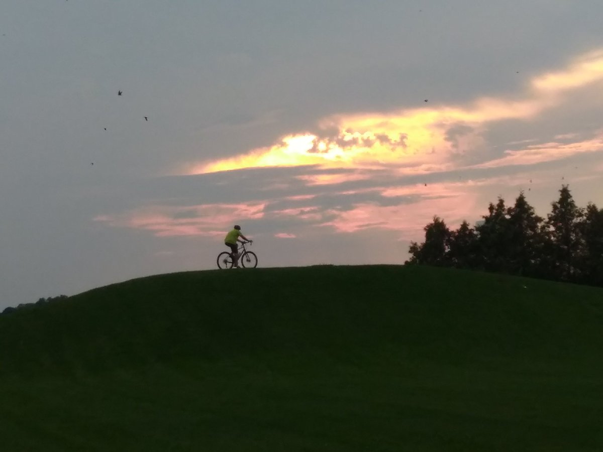 bikingcommunity's tweet image. What I love most about Wallaceburg is the beautiful scenery you see especially when your biking. #Project627