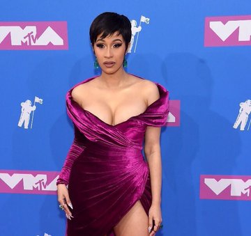 View image on Twitter