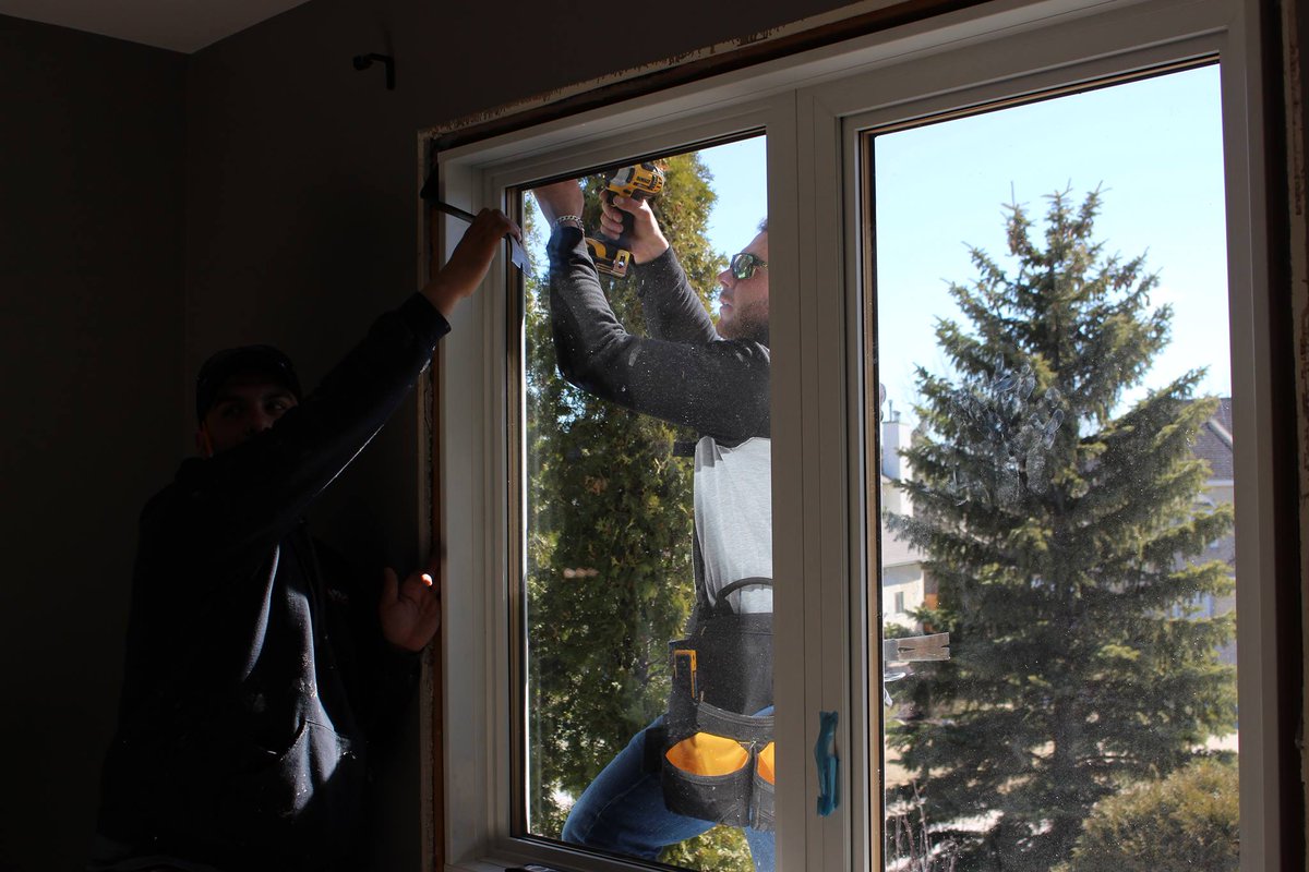 PolarWindows's tweet photo. Out with the old, in with the new. We’ve developed state-of-the-art window replacement systems for every type of hinged, sliding or fixed mounting, so you’ll have a seamless transition from old windows to new.

#polar #polarwindows #windows https://t.co/uQ82M5T9UB
