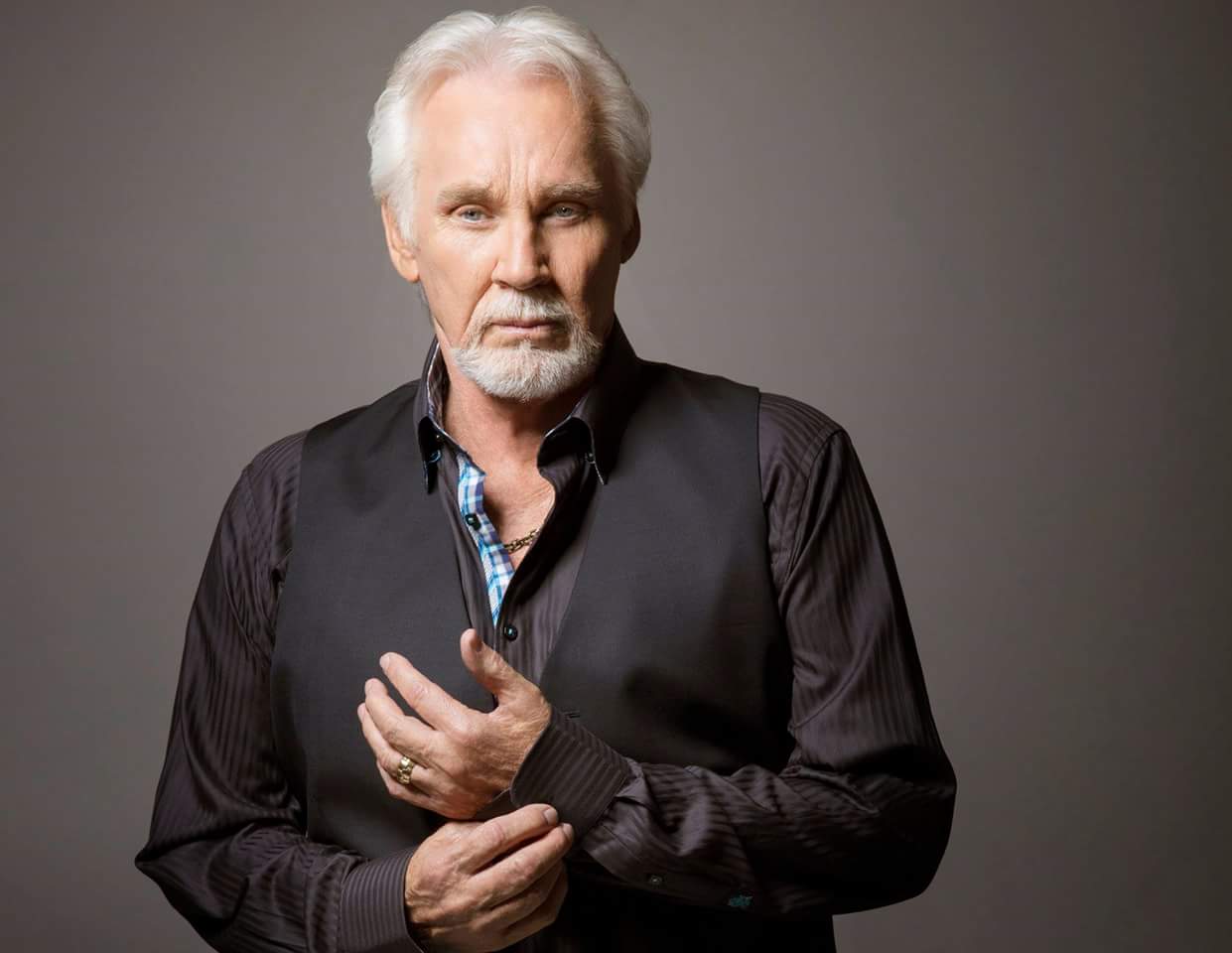 Kenny Rogers (Kenneth Donald Rogers)
Birth 1938.8.21 ~
Happy Birthday
 