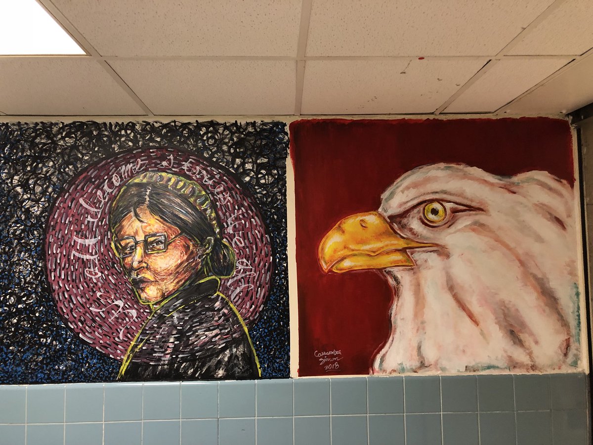 Edison_HS's tweet photo. Good luck to @edisonhigh2018 as you go off to college n boot camp Highlighting your murals all week-just a small part of your legacy to Whats Great About Edison High!

todays artists=
  Daisy S &amp; Cassandra Z

Freshman Orientation &amp; Macbooks next week https://t.co/etC1EuIU3f