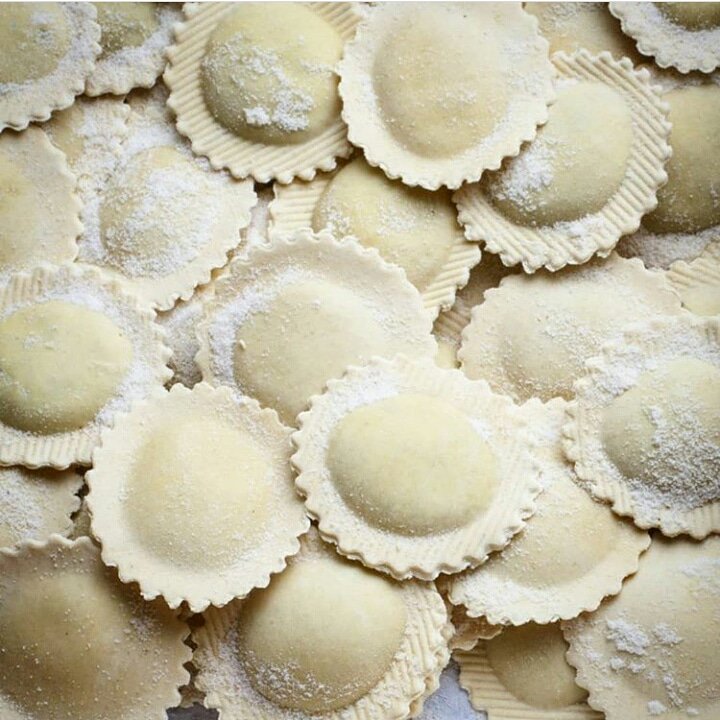 viaappiaexpress's tweet photo. Hechas en casa e ideales para disfrutar en familia, nuestras pastas artesanales traen lo mejor de la tradición de la gastronomía italiana a tu mesa. 💕 #ViaAppiaExpress https://t.co/Nh6NUtm4pn