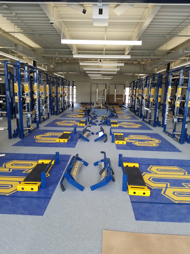 Well it's all in here....now just got to bolt it all together.