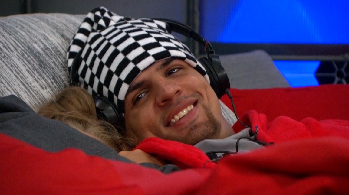 89razorskate20's tweet photo. Week 8, RT &amp; LIKE If You're Team FAYSAL/FESSY! #BB20 #HOH https://t.co/aIMJ1eX289