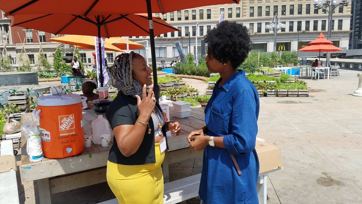 mslivramento's tweet photo. #PHSFarmForTheCity - A progect that is showing the importance that community gardeners have in strengthening neighborhoods and addressing food insecurity! #MYMANDELALEGANCY
#CABOVERDEISHERE #BUBISTANHACRETCHEU #MWF2018 #YALI2018 https://t.co/ip4FntQlzR