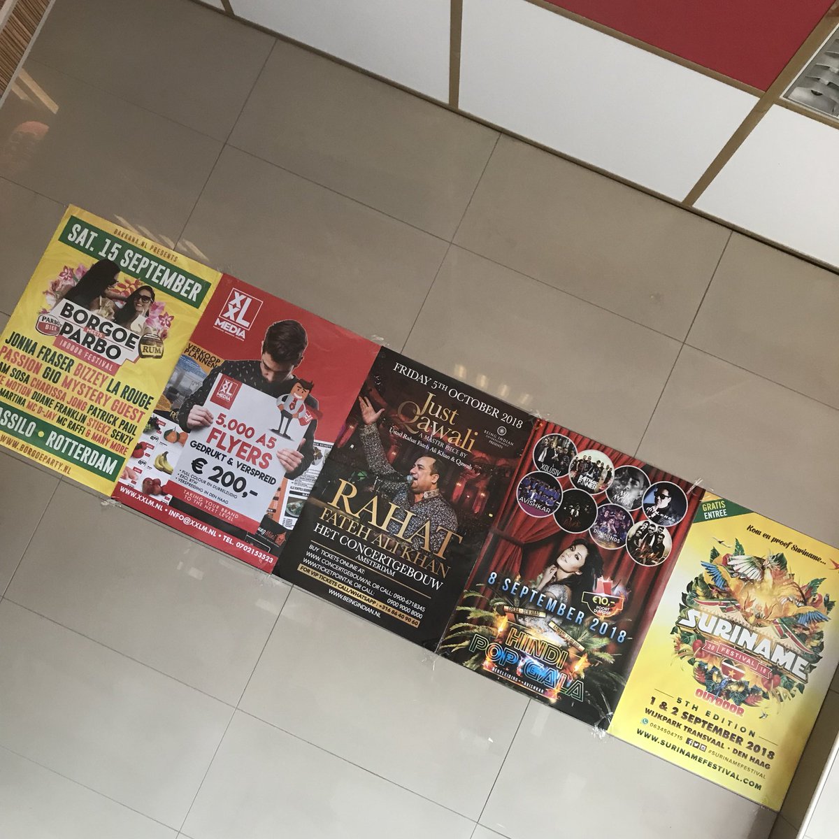 xxlmediadenhaag's tweet photo. IN STORE PROMO #instorepromo #xxlmedia #xxlmedianederland #posters #postersplakken #reclamemakers #reclamemakersvandenhaag #surinamefestival #borgoe #rahat #hindipop #XXL #posterverspreiding https://t.co/GKdIeUiujV