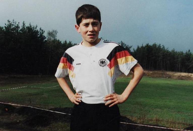 mohamadsadiq316's tweet image. Wszystkiego najlepszego z okazji urodzin
Happy Birthday to the best Strikers in the World 
Happy Birthday to the best , the great , #TheGoalMachine, #LewanGaolski @lewy_official , and wish you the best with success,trophies, and healthy with @FCBayern and @pzpn_pl