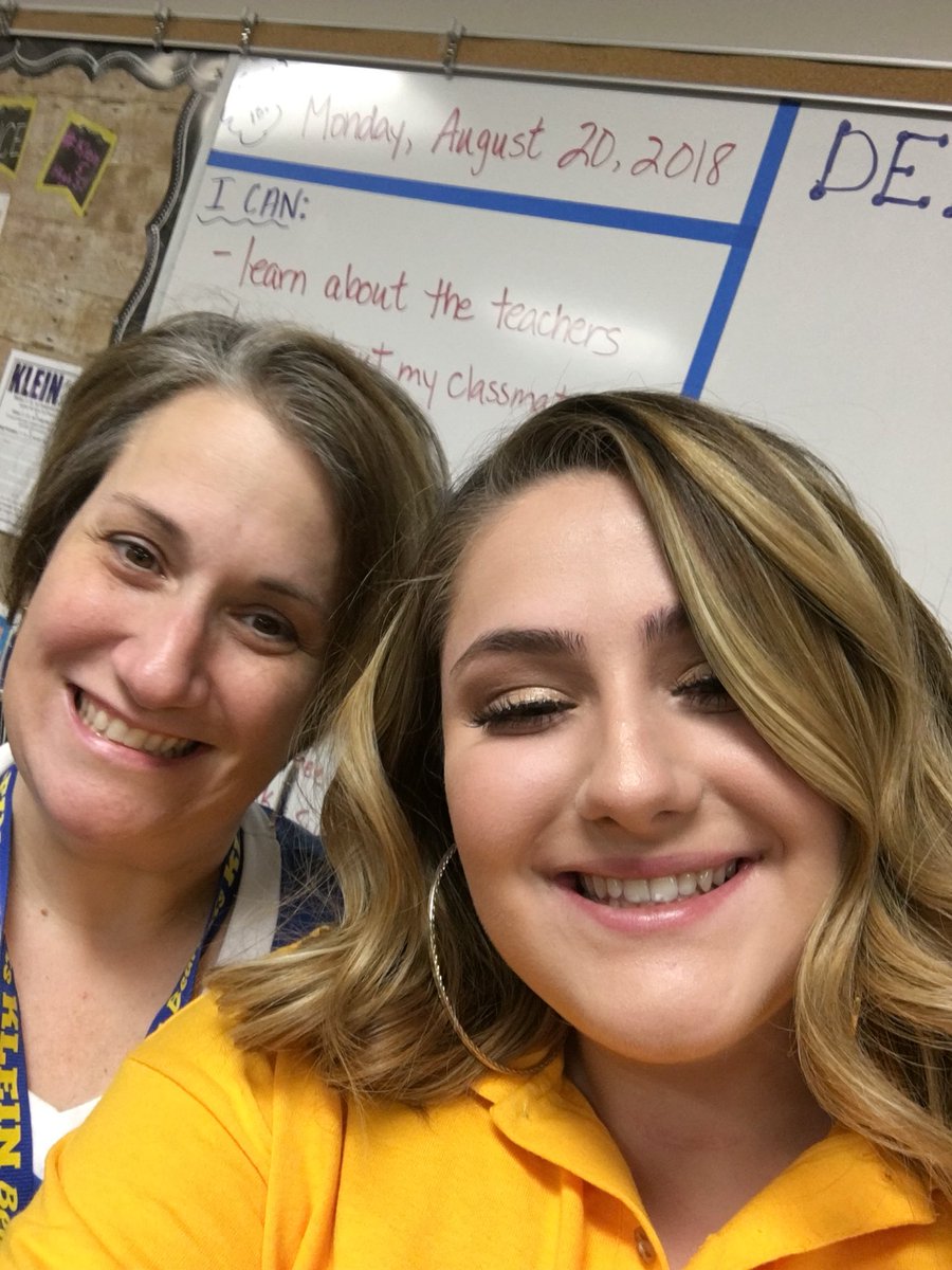 favela_lori's tweet photo. #kleinfirstmoments 
What a day y'all! https://t.co/zrVTnUpTte