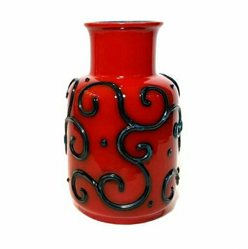 Vintage West Germany SCHLOSSBERG Red Ceramic Vase 403 - 23, Swirls decor #etsy #vase #red #ceramicvase #westgermanpottery #housewarming #potteryvase #artpottery #VetterleinArt @SympathyRTS @SGH_RTS @iPromotable #specialtgif #etsyspecialt #etsychaching  etsy.me/2PjJTwd