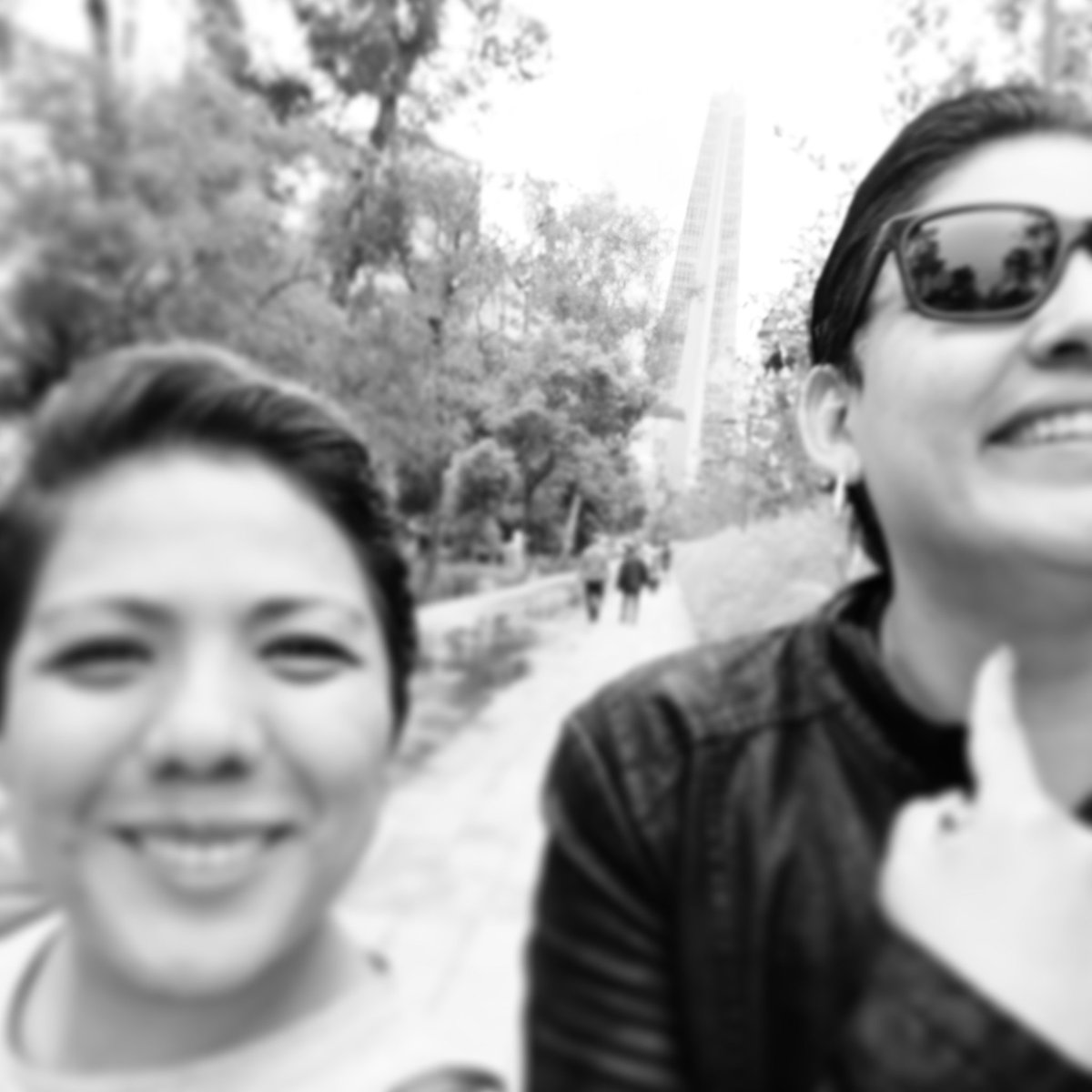 elena_sanchezc's tweet photo. Enfermas de vida... Porque a veces ríes y otras lloras...  Caminar también cura... https://t.co/Rui6reUS1K