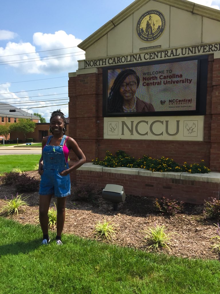 AyomiWalker's tweet photo. Theatre department Marquee #NCCU #NCCU2021 #BIOL1300 #ScavengerHunt https://t.co/qFav5n78PM