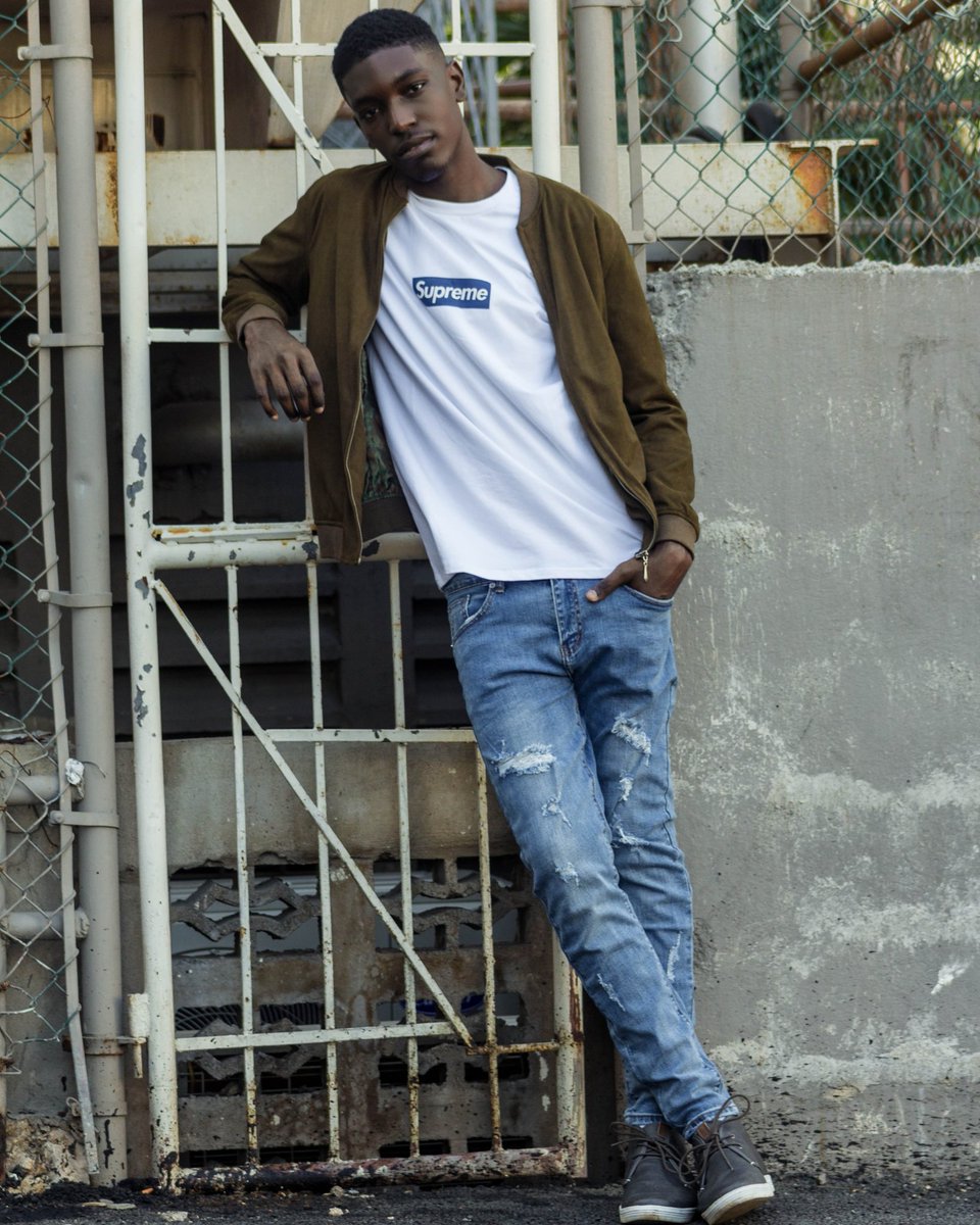 oriensbolt's tweet photo. Just chilling .... you know, the usual 
Photographer - @mutechris 
#StyledToROC -  @RebLRocR https://t.co/NYpxrnjNYC