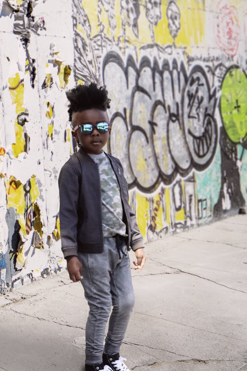 CKSCLUB's tweet photo. With school starting, we recommend making your life easy with a subscription box of cool kids clothing delivered right to your door.  We curate only the coolest modern styles that all work seamlessly together.  Keep what you want and send the rest back for FREE! https://t.co/Jg1IH8v6Fl