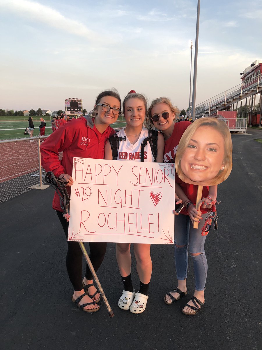 mikayla_ryan11's tweet photo. happy birthday rochelle!! hope costal is treating you well! love ya lots 💗@rochelle_hicks https://t.co/JN6YiBWce4