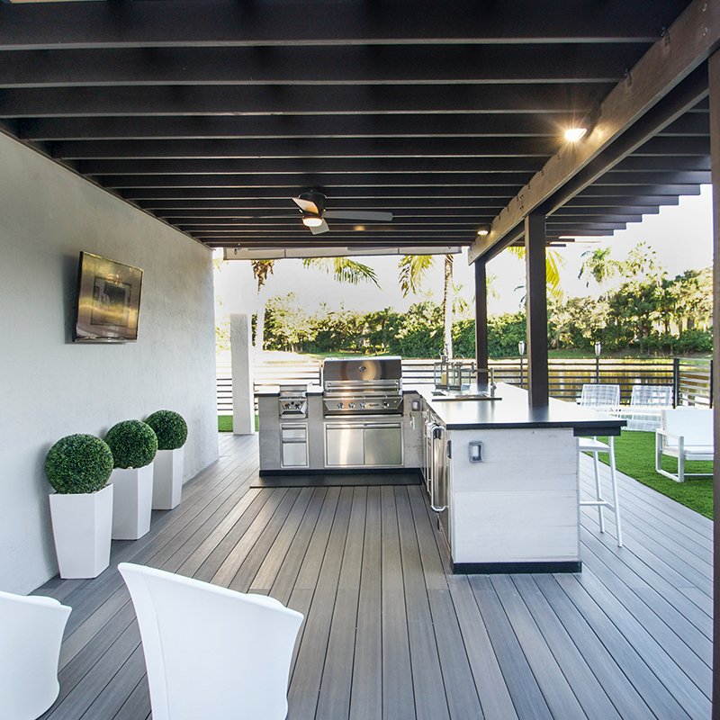 Luxapatio's tweet image. No more meal prepping inside the house! Your #CustomOutdoorKitchen will have space for all your needs.