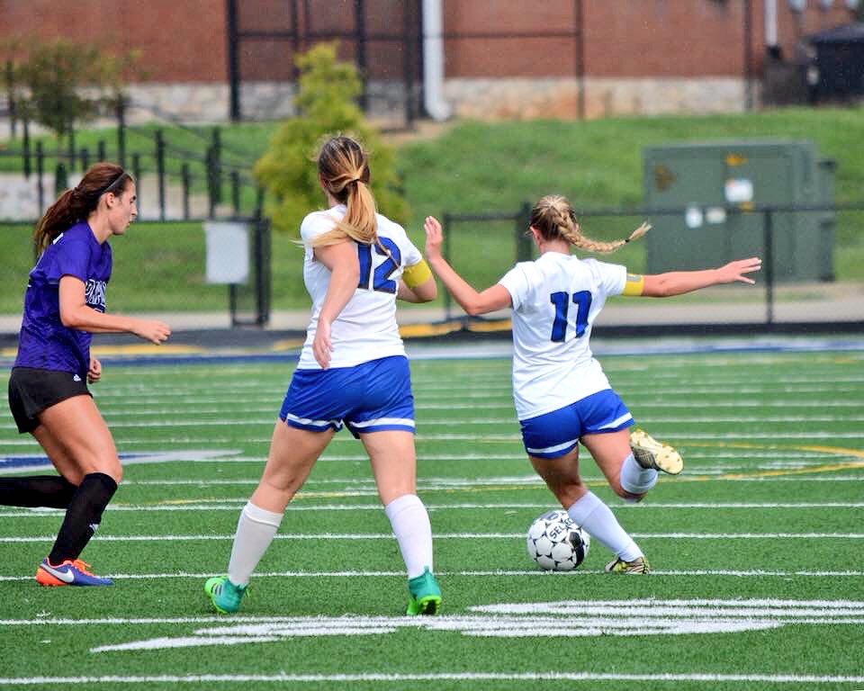 madeline_byrd's tweet photo. Tuesday, August 21st GAMEDAY !! 
@marshall Girls start @ 5:30 
We need your support!! 💙⚽️🤩 https://t.co/tlJ3Gsgqpr