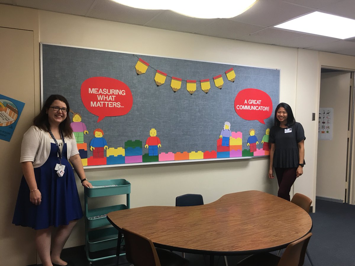 HeatherDykes589's tweet photo. Had to take a picture of Raeanne’s awesome handiwork on this wonderful first day!! So excited to have a partner SLP at @KrahnKISD this year!!! #KleinFirstMoments #kleinslps https://t.co/Eu2oBZdxe4