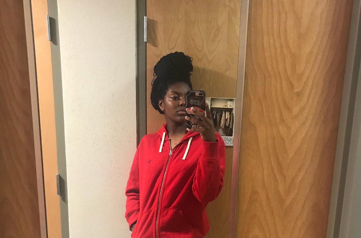 Yeah_imDrake's tweet image. 😛