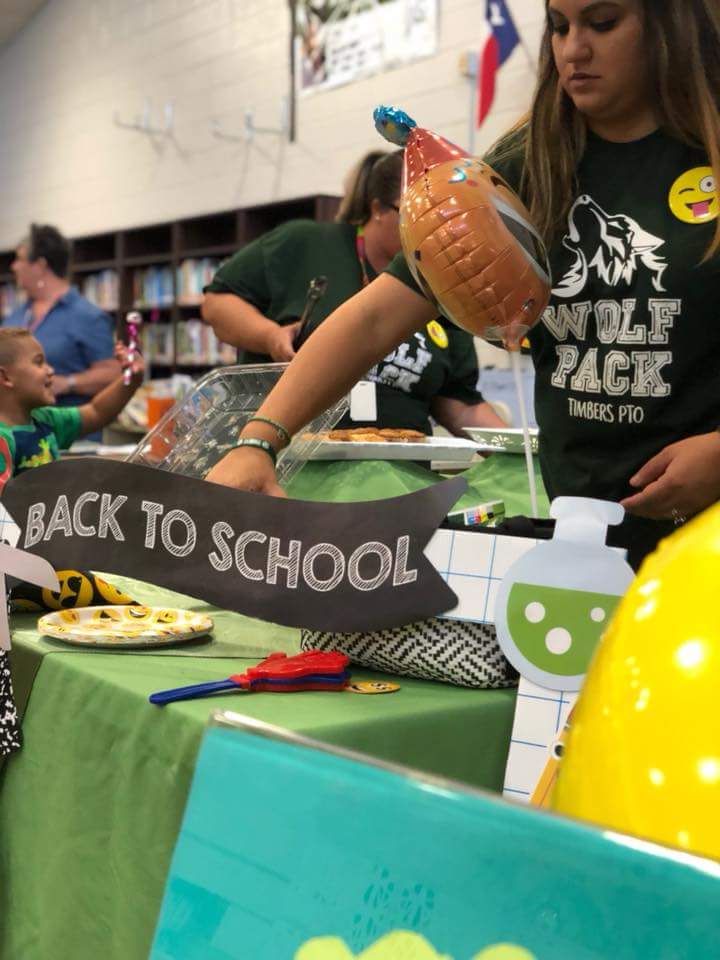 ECSE_pfe's tweet photo. Thank you to everyone that stopped by the the library for our BOO HOO YAHOO breakfast!!!! It was an amazing first day of school and we hope everyone had a great day. #wolfpack #Timberselementary #tepride #pto https://t.co/iELs4DQZM1