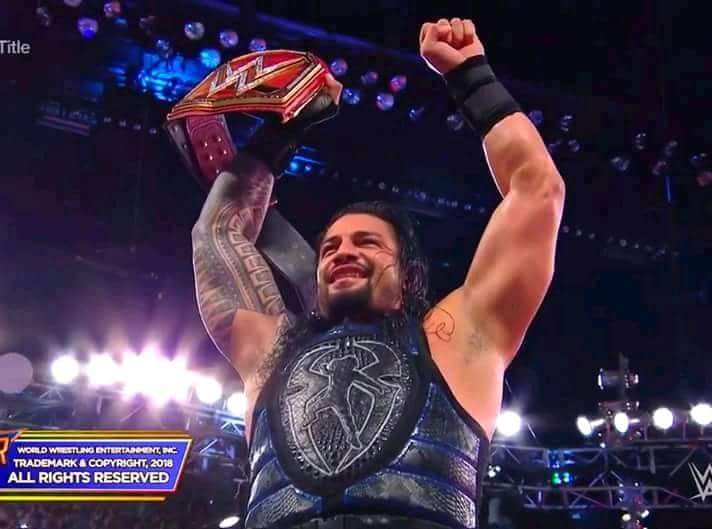 Ak112256's tweet photo. Congratulations New #Universal_Champion @WWERomanReigns 😘😘 https://t.co/3UcInpSeFt