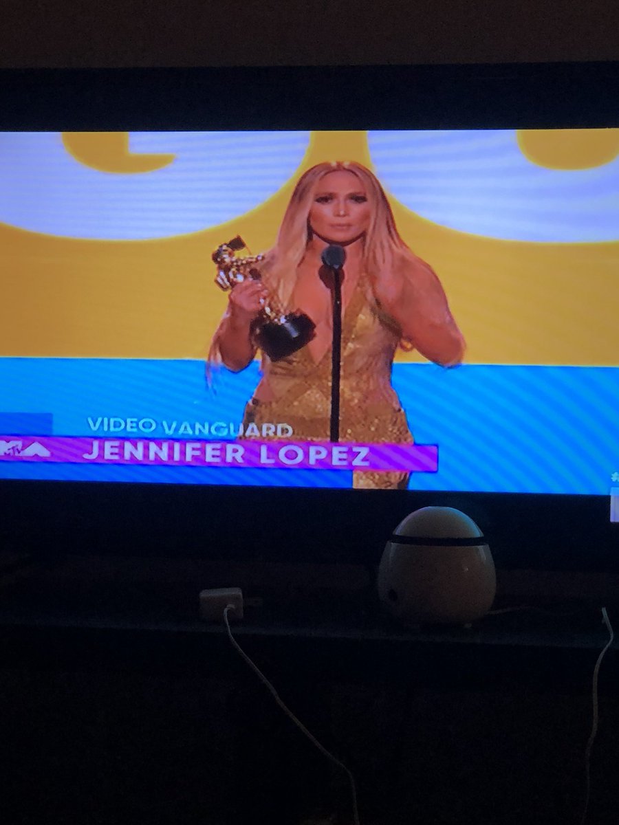 My girl JLo... #hardworkinmomma #triplethreat and then-some! Love her! @JLo congrats! Great speech too!