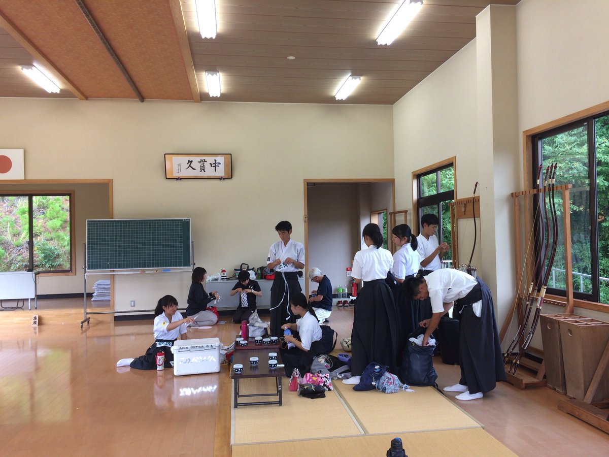 8/19 国体近畿ブロック予選
奈良県代表の落ちとして選んで頂いたにも関わらず落ちの役目を果たすことができず、結果は4位に終わりました。申し訳ないです😖
この10人で同じ目標に向かって練習ができてよかったです❗️
本当に充実した2週間でした‼️

応援ありがとうございました。