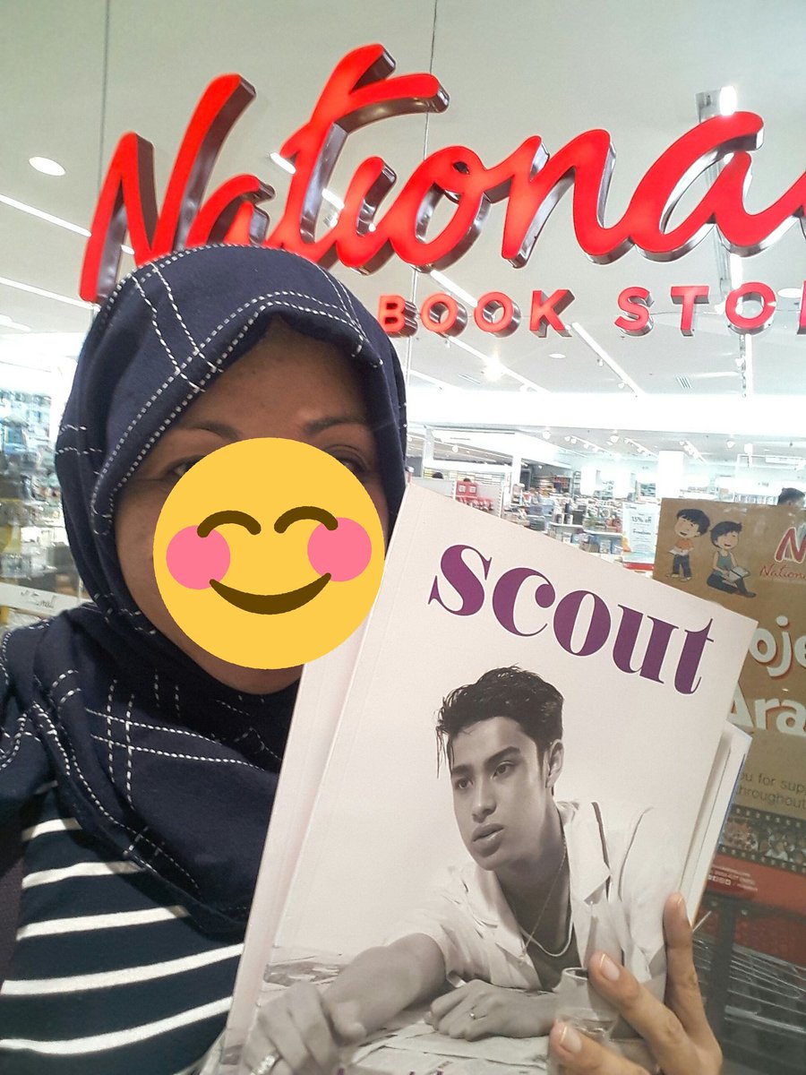 shaReignDonKiss's tweet photo. Hi Donny @donnypangilinan, after my Eid'l Adha prayer. I head straight to NBS and took my copy. I  mean my 10 copies hahaha. Will be sending it to Mindanao 😊

#DonnyPangilinan https://t.co/Oke95KUDtD