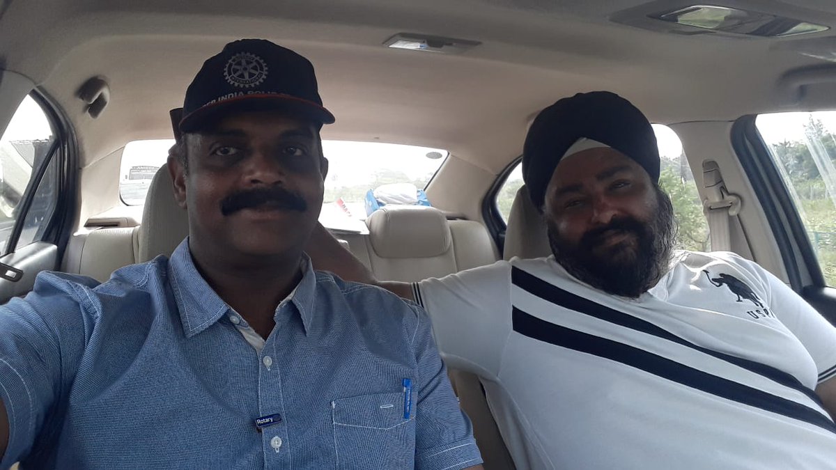 RccSpectrum's tweet image. A massive relief effort undertaken by Coimbatore Rotarians.  The rapid action force has come forward to manage the logistics and delivery. A herculean task flagged off by DG AV Pathy.  Rtn. Chendilnathan of Spectrum took the initiatives.