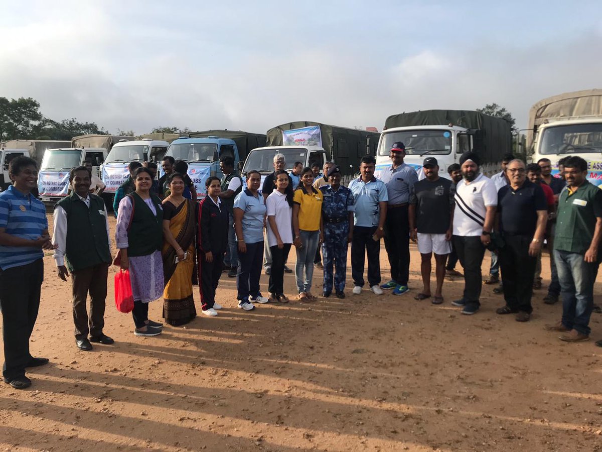 RccSpectrum's tweet image. A massive relief effort undertaken by Coimbatore Rotarians.  The rapid action force has come forward to manage the logistics and delivery. A herculean task flagged off by DG AV Pathy.  Rtn. Chendilnathan of Spectrum took the initiatives.
