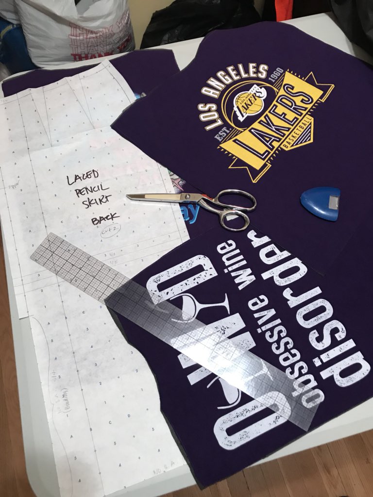 Up. Grinding. Thanks for the motivation. 🎵💪🏽 <a href="/anthonyvaladez/">Anthony Valadez 🎈</a> <a href="/kcrw/">KCRW</a>