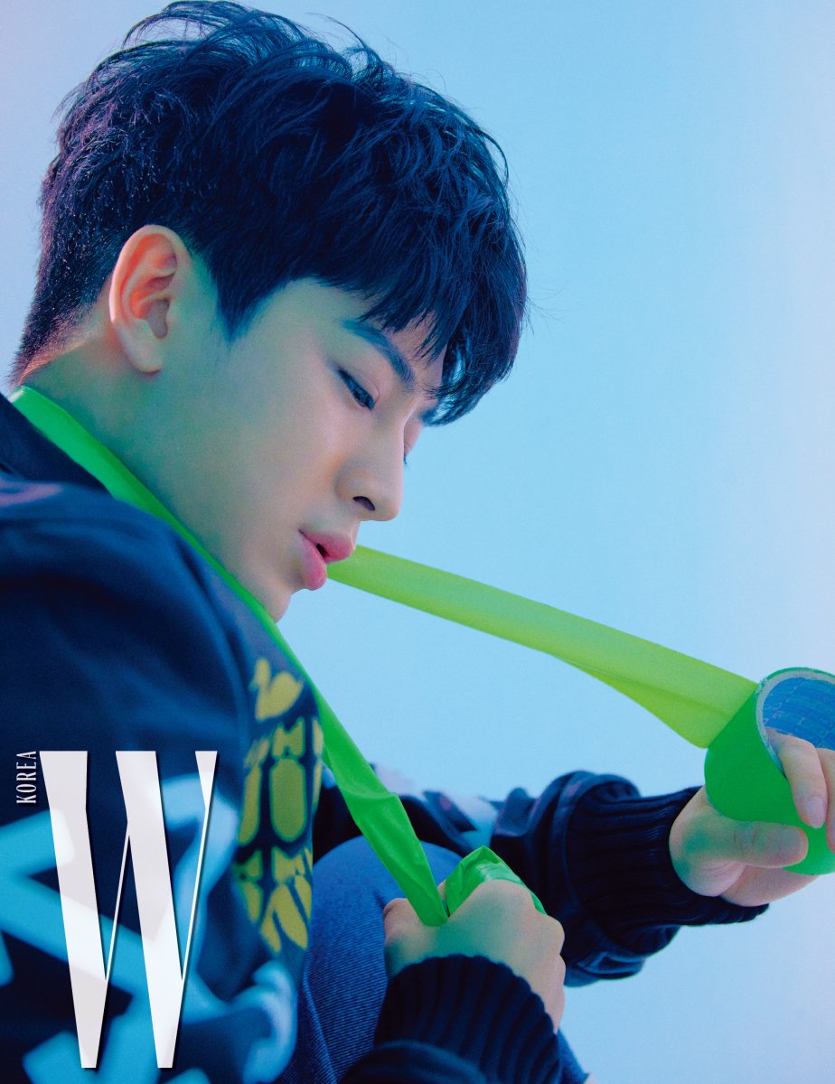 iKON_Global's tweet photo. W Korea: 'NEW KIDS BECAME COOL GUYS' (2)
▶https://t.co/1X4cJwhFlq https://t.co/uzmql8gHFf
