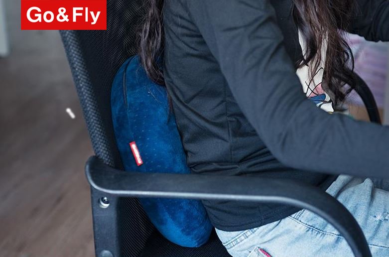Gối tựa lưng  sử dụng chất liệu cao su non của GoandFly tiện lợi tại văn phòng. Có thể dùng để tựa ở lưng khi ngồi trên ghế dựa.