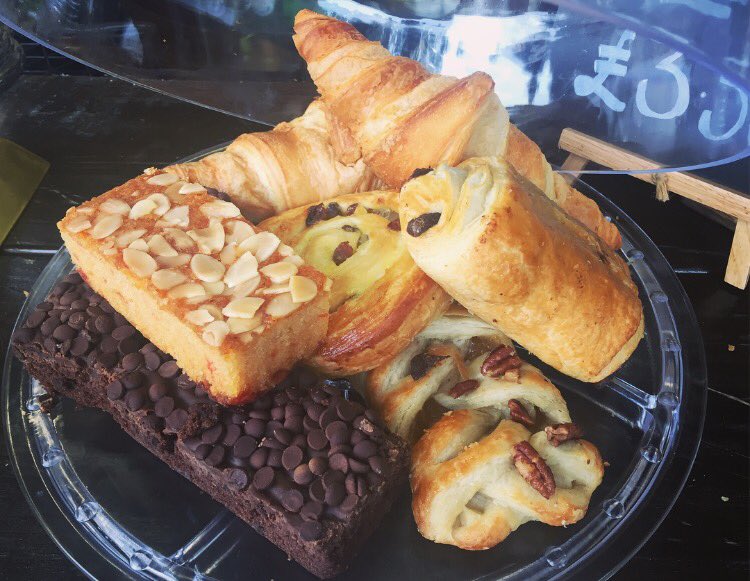 Sportsman_TWS's tweet image. Delicious pastries here at The Mogahut. Not visited us yet? Pop down for a Pain au Chocolate, Croissant, Pain au Raisin, Pecan Plait ... #whatsyourfavourite #pastrylovers #freshpastry #treatyourselftuesday