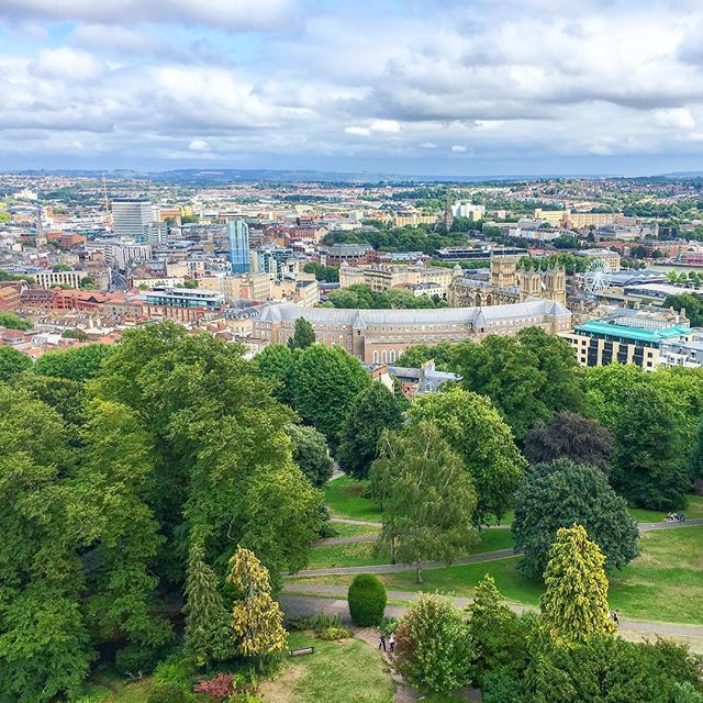 Tree-mendous views of Bristol from the top of Cabot Tower. 🌳
...
#bristol #cabottower #cabottowerbristol #brandonhill #city #tower #view #park #trees #greenery_scenery unitedkingdom #england #green #uk ift.tt/2BuMwIA