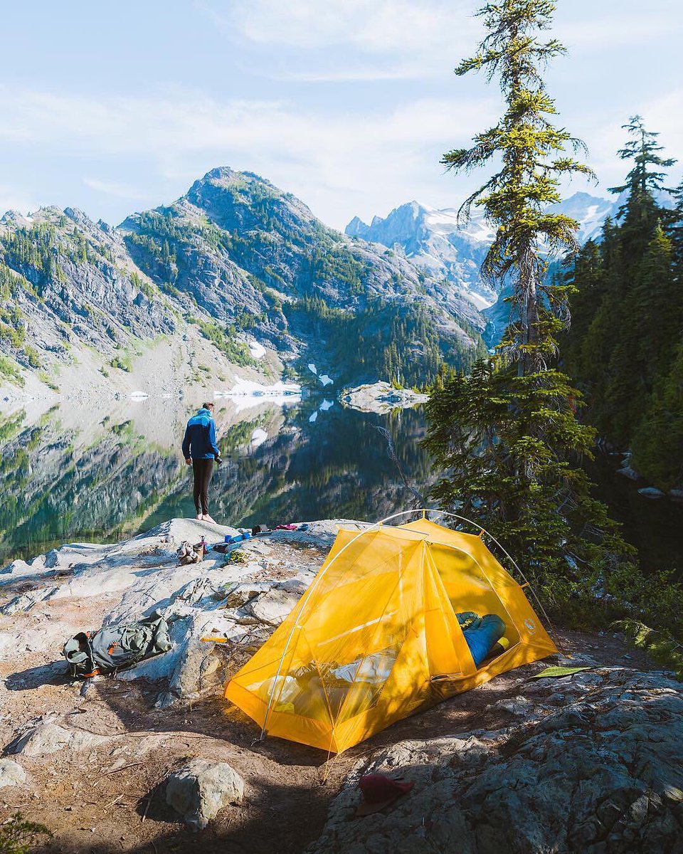 Exploring alpine lakes in the mountains