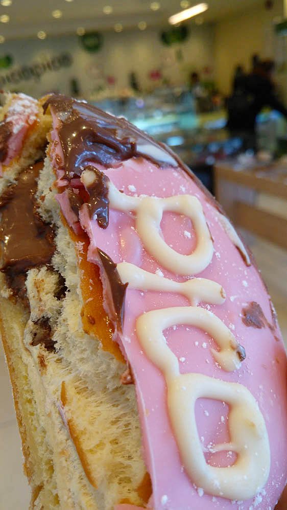 picopicofresh's tweet photo. Μμμμμμμ…αυτά με το ΡΟΖ γλάσο 💕 🍩 🍩 προτιμάμε και εσείς? #picopicofreshsnackandcoffee #picopico #fresh #snack #coffee #closeup #delicious #digitallife #thesaloniki #oreokastro #donut #donuts #icedcoffee #caffeine #pinkdonut #instadonut #pink #prettyinpink https://t.co/loj3eX1hXH