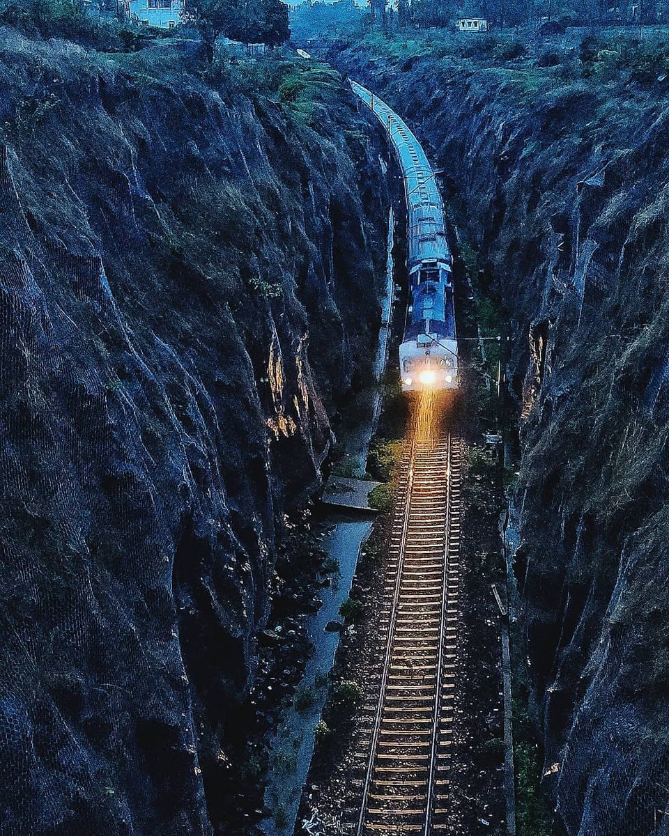 Travel Ka Baap tweet media