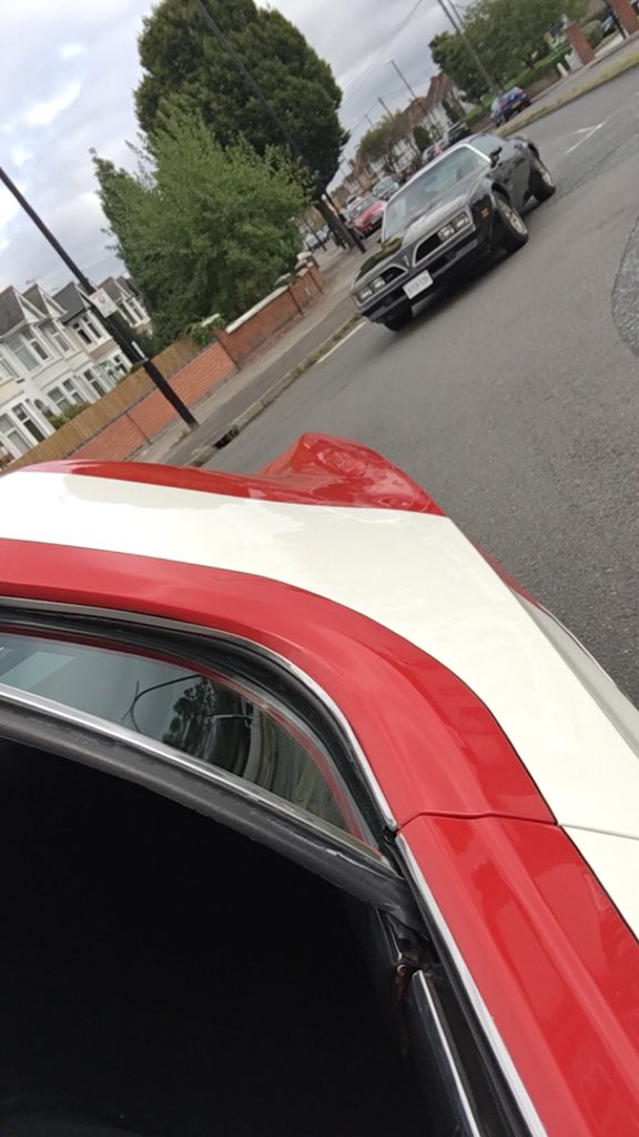 bandit_kevin's tweet image. I had a great day out on Saturday with Chris and Emma as we took my two Classics to a Show #StarskyAndHutch #Zebra3 #SmokeyAndTheBandit #TransAm