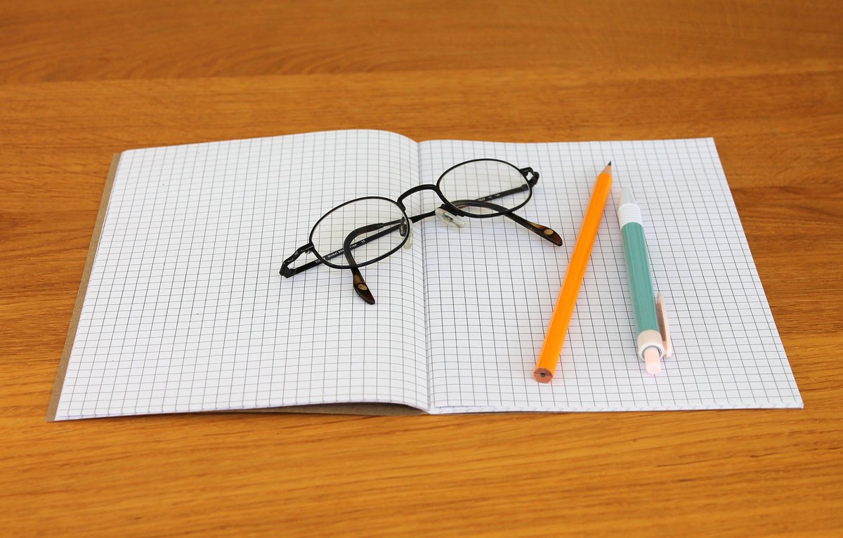 Optically_nz's tweet photo. How to fit your #eyeglasses perfectly with your outdoor fashion style? 
Check out at: https://t.co/1wVmwd5yxH 
#buyglassesonline #prescriptionglasses #prescriptionglassesonline #besteyewear https://t.co/8zmSlIoQhs