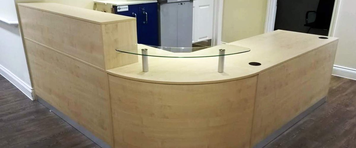 Curved Maple Reception Desk tinyurl.com/y6wzroq6