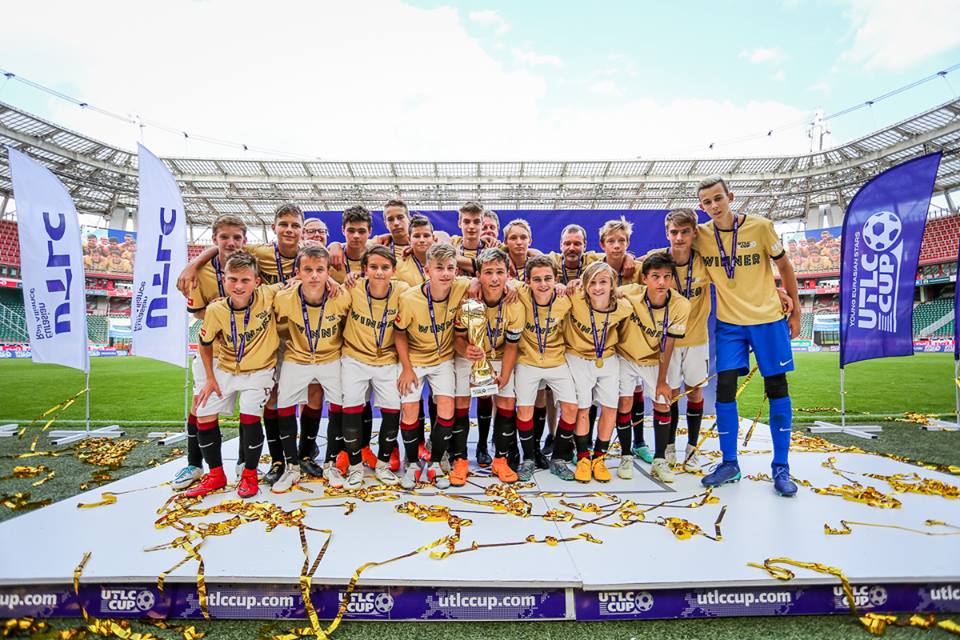 ACSparta_Mladez's tweet photo. 🏆 Kategorie U15 zvítězila na UTLC Cup v Moskvě! 💙💛❤️

📰 Článek o turnaji ➡️ https://t.co/x2bQLrqgGa

📺 Záznam finálového utkání ➡️ https://t.co/Evnv2VuSjT https://t.co/QUrTYIyC69