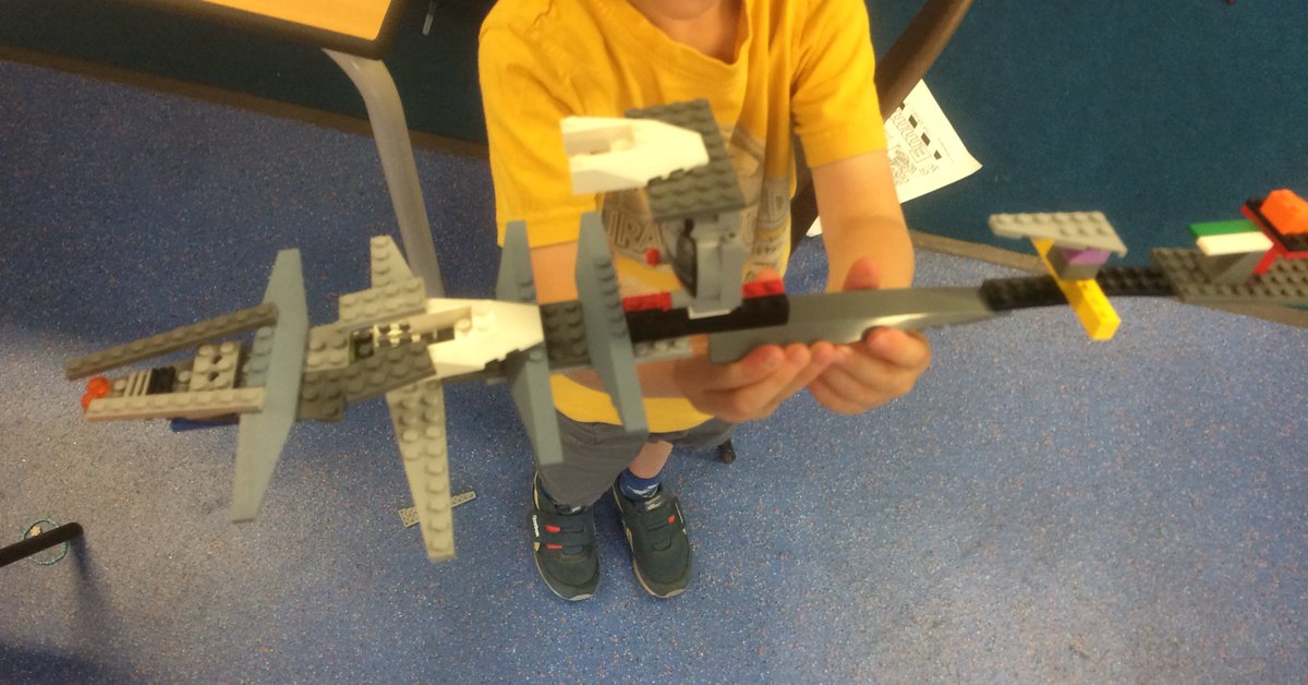 Lego Party tweet media