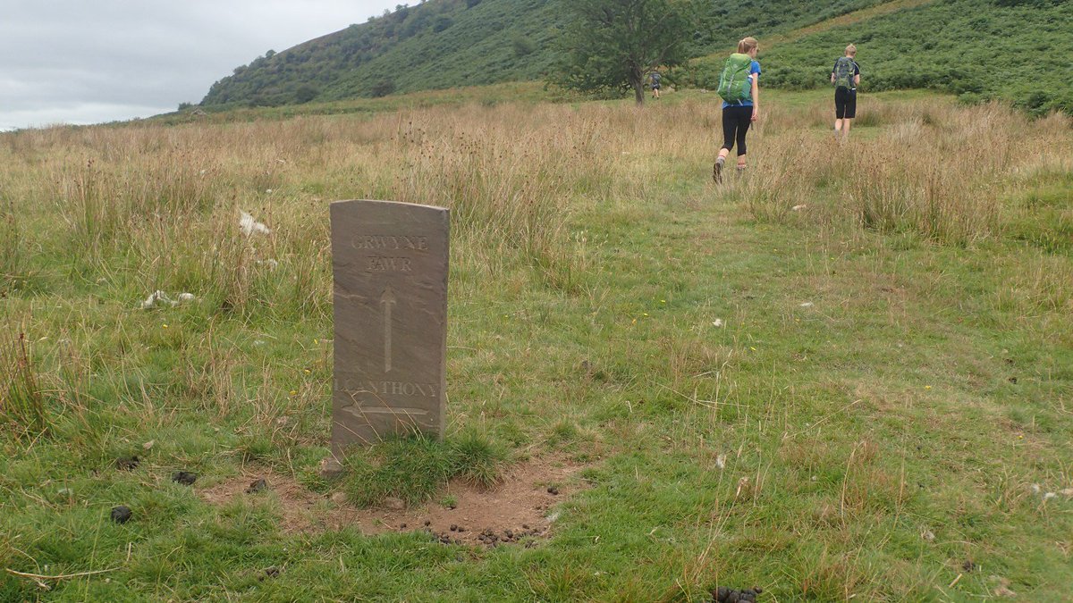 OllyPJ's tweet photo. Our toughest climb on Saturday led us on to the ridge of #ChwarelYFan.
#BlackMountains https://t.co/9S5gD1jHb6