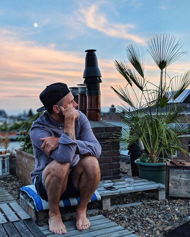 kmore's tweet photo. There's no such thing as spending too much time with the people you care about, family or friend.
If you're not blessed enough to be close, give them a call, you'll both appreciate it.
Later bro, I'll see you soon.
#goingbacktolondon #thedam #nederlan… https://t.co/nyD2klP8R2 https://t.co/K2oudcscIv