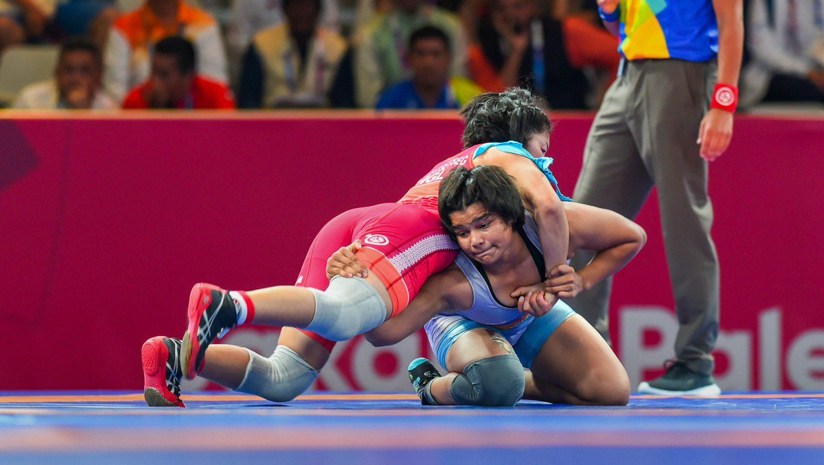 Ra_THORe's tweet photo. FANTASTIC MATCH, Divya Kakran! The star athlete has won a 🥉 in #AsianGames2018 68  kg Freestyle Wrestling. 

Her medal is a testament to her relentless hard work &amp; determination. Exceptional performance! #IndiatAtAsianGames https://t.co/dL4UsBlxUz