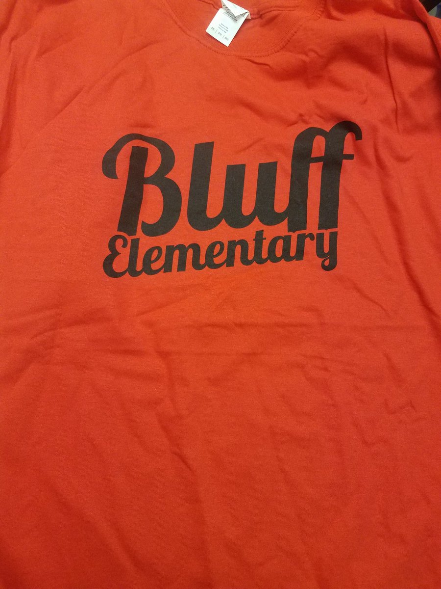 kmcooley5's tweet photo. New staff t-shirts! #TeamBluff https://t.co/DlgJoe9lXz