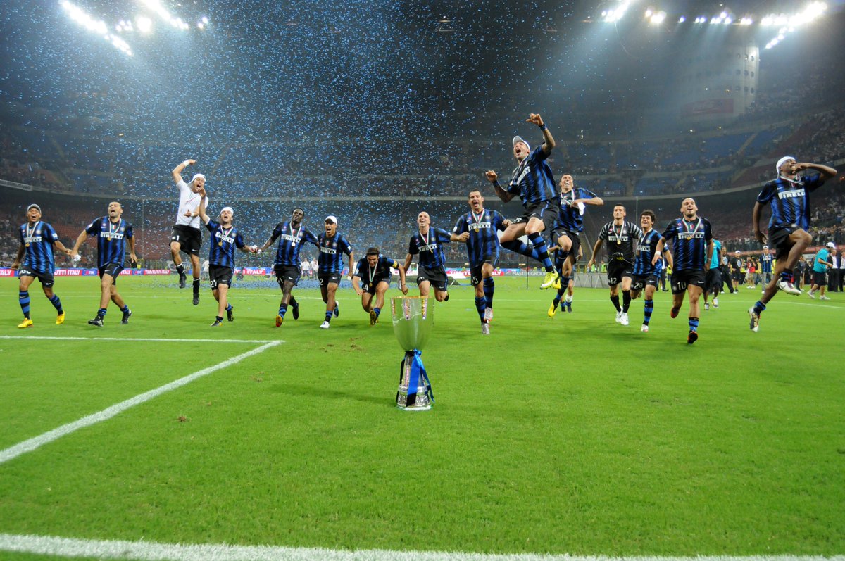Inter's tweet image. 🔙 21 agosto 2010

🏟️ #InterRoma 3-1
⚽️ Goran Pandev
⚽️⚽️ @setoo9 

🏆 Supercoppa Italiana

🖤💙 #OnThisDay #ForzaInter