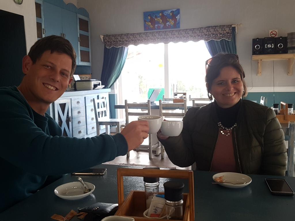 TheLighthouseT3's tweet photo. On our way to #Oudtshoorn with @traveltonia. Quick stop @sonoppadstal #Travelibiki https://t.co/cMOOejsAcD